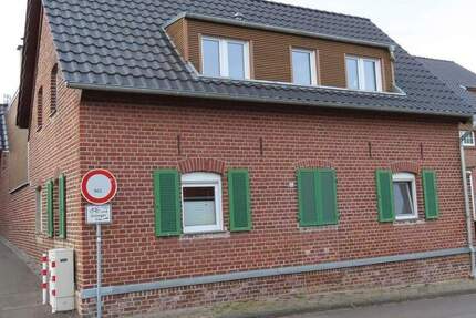 Haus Dormagen Gohr - 5 Zimmer, 180 m&sup2;, 650.000&euro; | Angebot:24775459