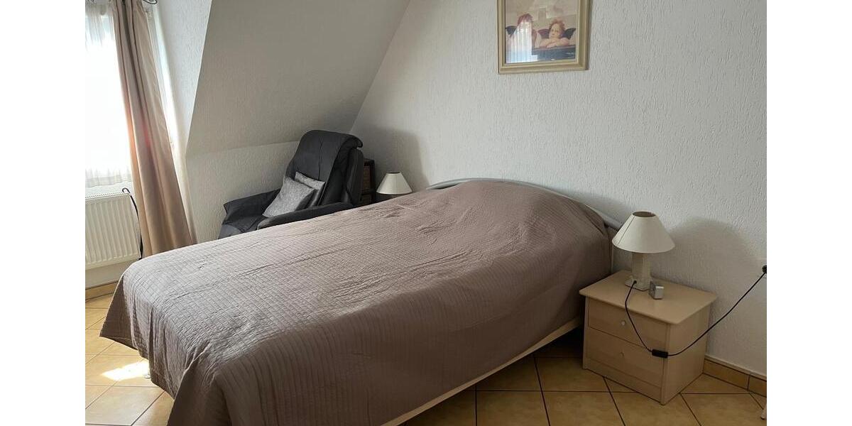 Dachgeschoßwohnung Remscheid Lüttringhausen - 4 Zimmer, 62 m&sup2;, 130.000&euro; | Angebot:24462090