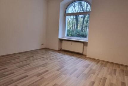 Gev. Vogelsang: Schönes 2-Zi. Apartment, kleiner Balkon, EG zimmer