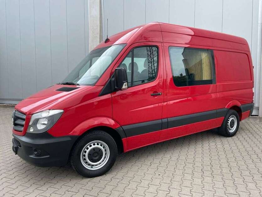 Mercedes-Benz Sprinter 189.000 km 16.660 € Düsseldorf 40231