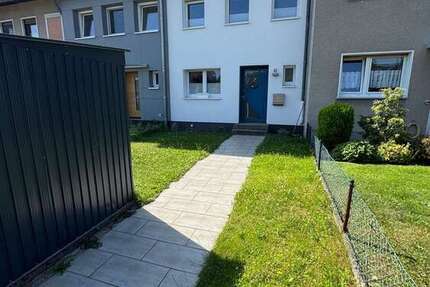 Haus Köln Porz - 4 Zimmer, 130 m&sup2;, 1.795&euro; | Angebot:27300289