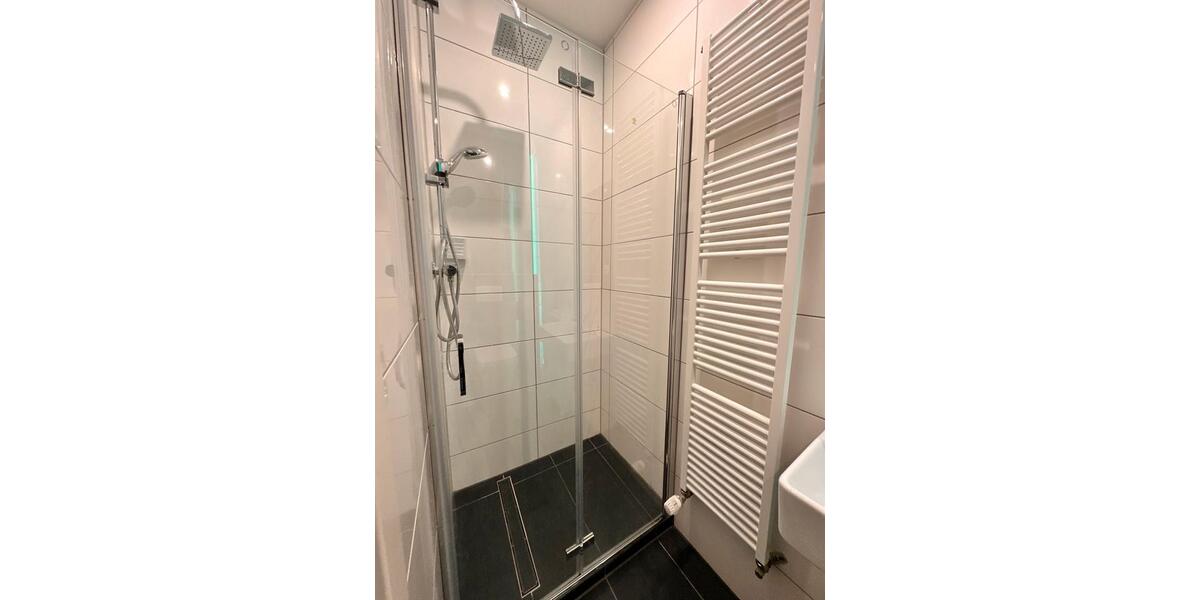 Etagenwohnung Düsseldorf Oberbilk - 2 Zimmer, 34 m&sup2;, 930&euro; | Angebot:24395628