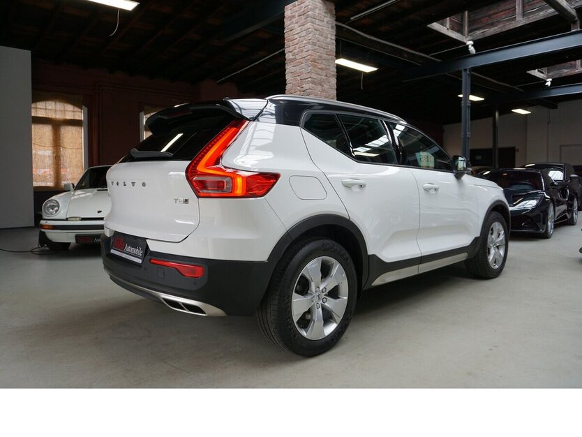 Volvo XC40 AWD Momentum Pano Leder 360° AHK H&K 83.559 km 26.900 € Wuppertal 42327
