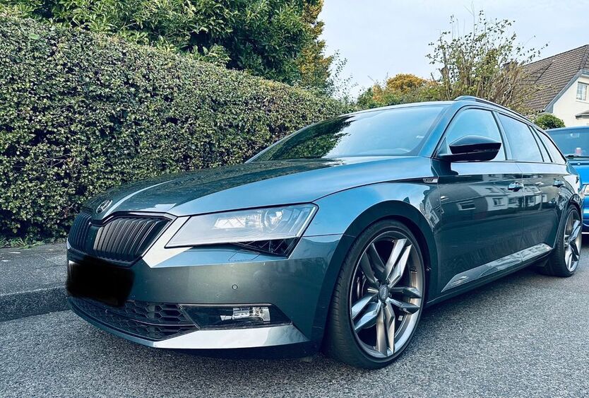 Skoda Superb 71.000 km 25.500 € Wuppertal 42369