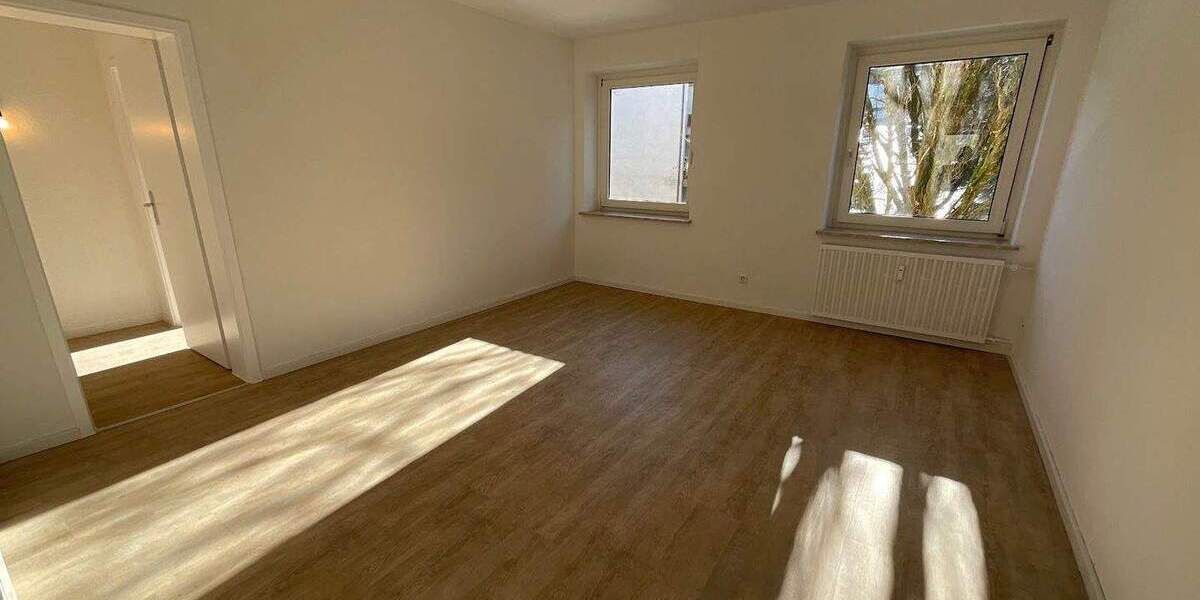 Etagenwohnung Wuppertal Barmen - 4 Zimmer, 94 m&sup2;, 759&euro; | Angebot:24802686
