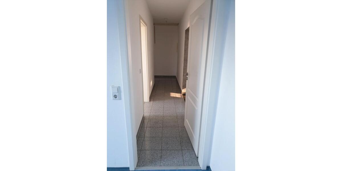 Dachgeschoßwohnung Langenfeld (Rheinland) - 3 Zimmer, 85 m&sup2;, 289.000&euro; | Angebot:27297517