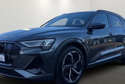 Audi e-tron 44.758 km 39.900 &euro; Düsseldorf 40233