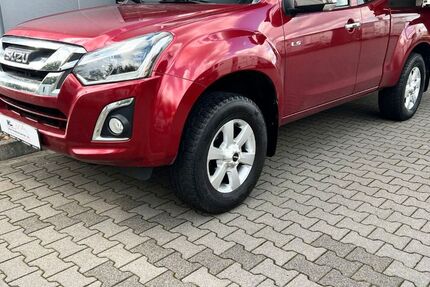 Isuzu D-Max 74.030 km 28.990 &euro; Gevelsberg 58285