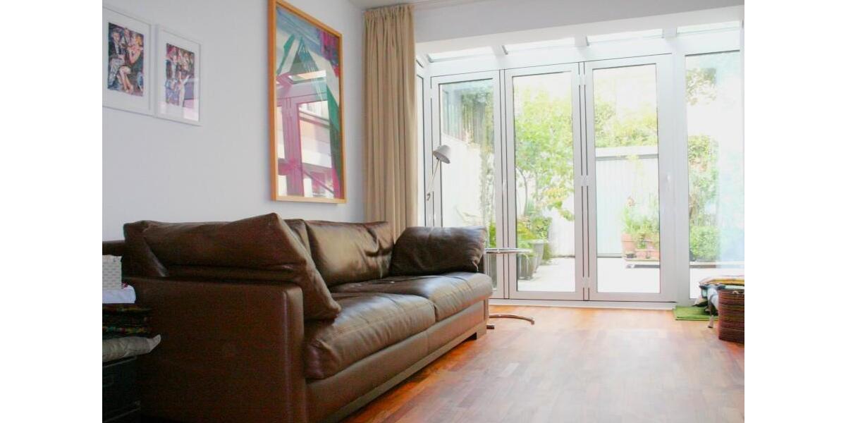 Köln, mitten drin - trotzdem absolut ruhig außergewöhnliche 3-Zimmer Wohnung, ca. 100 m² große Terrasse und Stellplatz - Terrassenwohnung Köln Innenstadt | Angebot:26664145