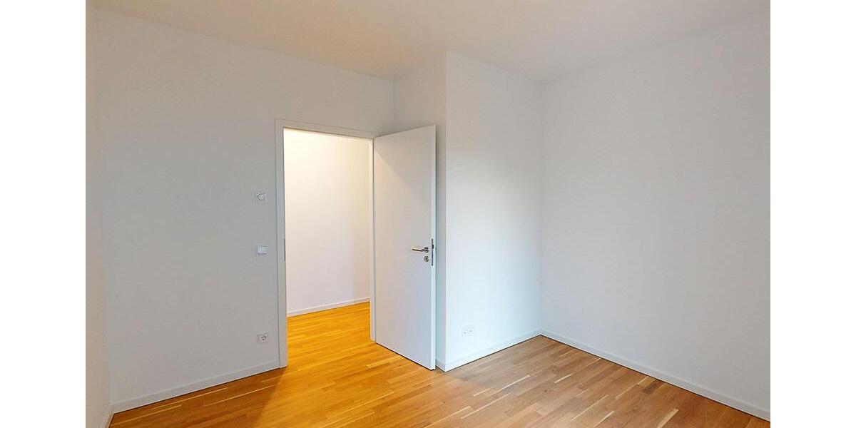 Dachgeschoßwohnung Düsseldorf Heerdt - 4 Zimmer, 109 m&sup2;, 1.743&euro; | Angebot:24256874