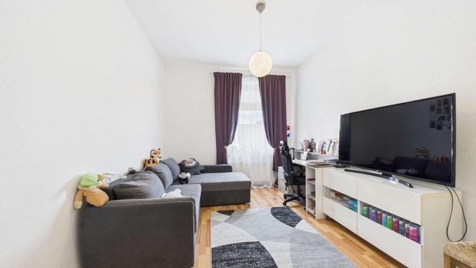 Renditestarkes Paket ca. 6 % - Vier Wohnungen in einem Haus.