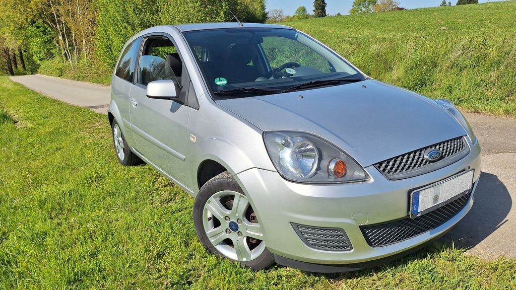 Ford Fiesta 223.000 km 1.990 &euro; Düsseldorf 40472