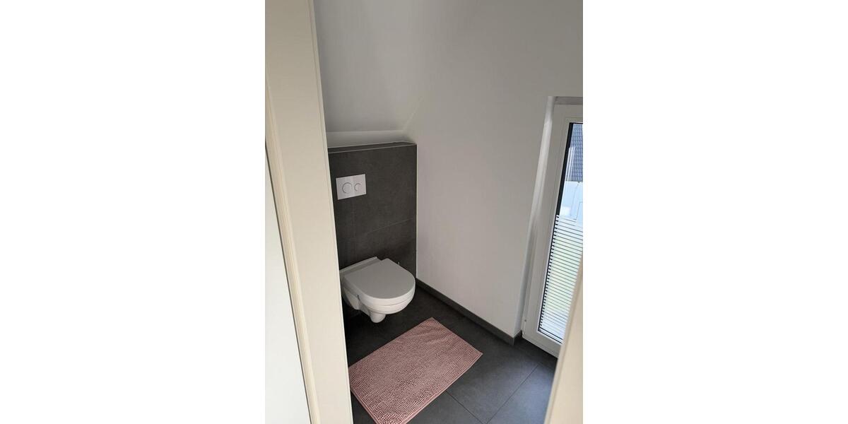 Maisonettenwohnung Solingen Wald - 5 Zimmer, 135 m&sup2;, 1.720&euro; | Angebot:25408715