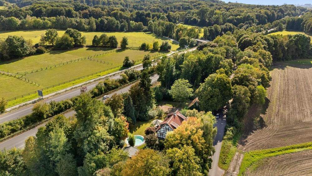 Mehrfamilienhaus, Wohnhaus Ratingen Homberg - 8 Zimmer, 220 m&sup2;, 990.000&euro; | Angebot:24825897