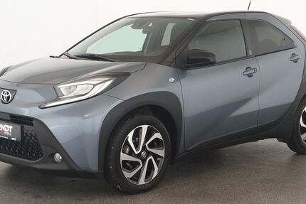 Toyota Aygo (X) 32.000 km 15.684 &euro; Neuss 41460