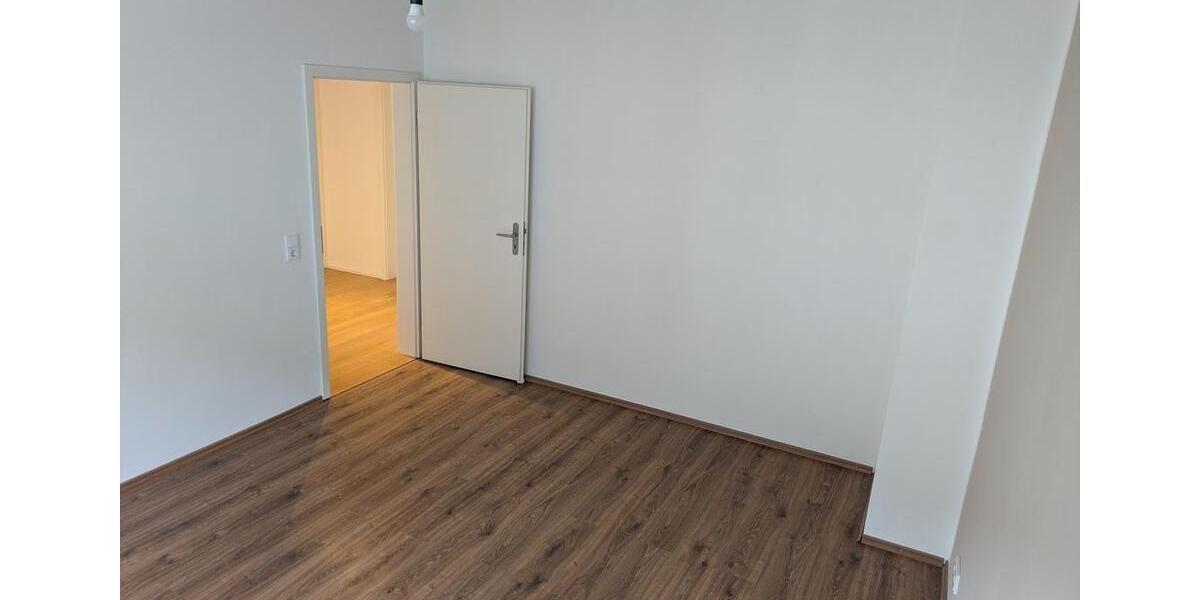 Etagenwohnung Köln Nippes - 3 Zimmer, 67 m&sup2;, 435.000&euro; | Angebot:26517245