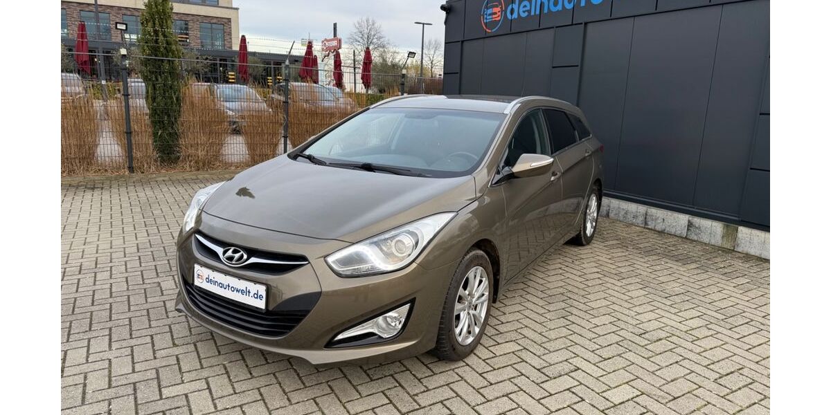 Hyundai i40 98.000 km 8.600 &euro; Dormagen 41540