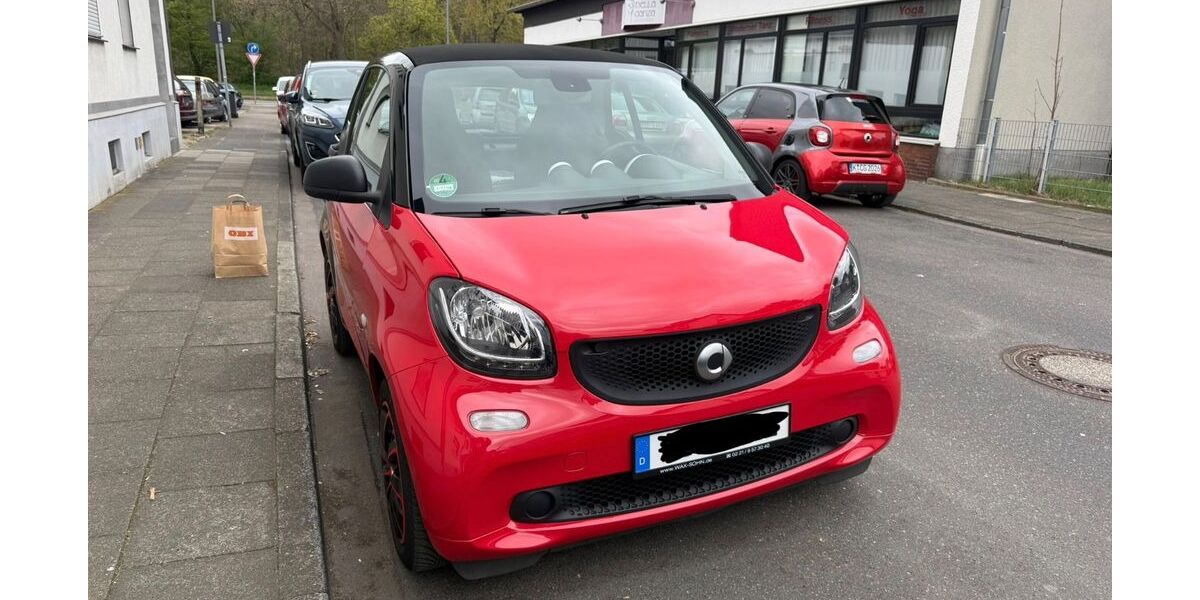 Smart ForTwo 46.753 km 7.549 &euro; Köln 50739