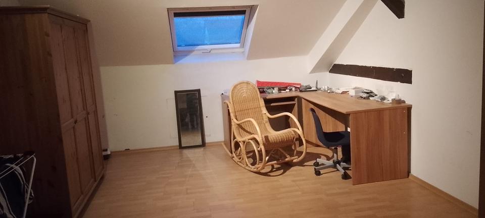 Dachgeschoßwohnung Ratingen Tiefenbroich - 1 Zimmer, 25 m&sup2;, 460&euro; | Angebot:25047327