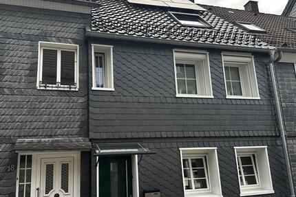 Haus Wipperfürth - 4 Zimmer, 116 m&sup2;, 299.000&euro; | Angebot:27289832