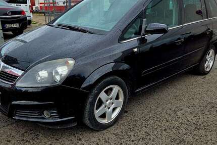 Opel Zafira 245.270 km 995 &euro; Köln 50827