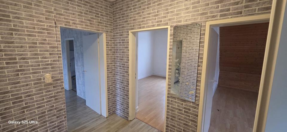 Dachgeschoßwohnung Gevelsberg - 3 Zimmer, 85 m&sup2;, 800&euro; | Angebot:26413563