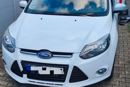 Ford Focus 141.230 km 4.999 &euro; Langenfeld (Rheinland) 40764