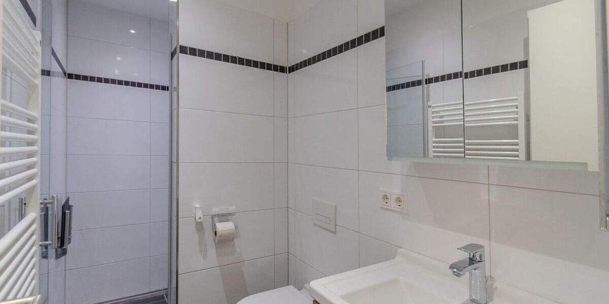 Etagenwohnung Neuss Stadionviertel - 4 Zimmer, 145 m&sup2;, 689.000&euro; | Angebot:25688840