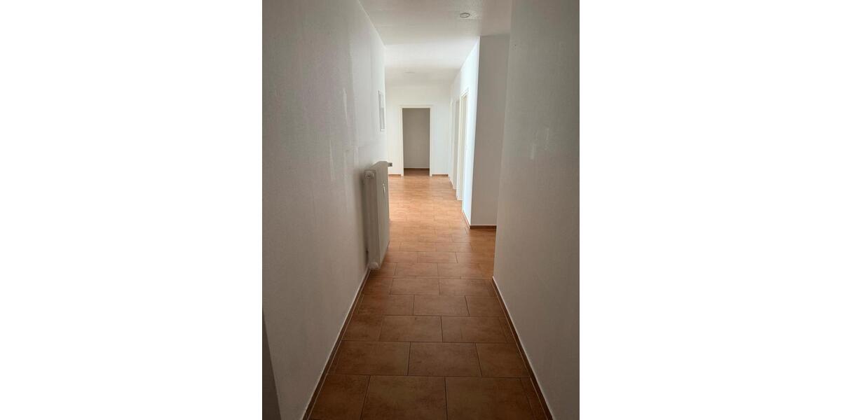 Etagenwohnung Wuppertal Arrenberg - 1 Zimmer, 90 m&sup2;, 1.130&euro; | Angebot:24302250