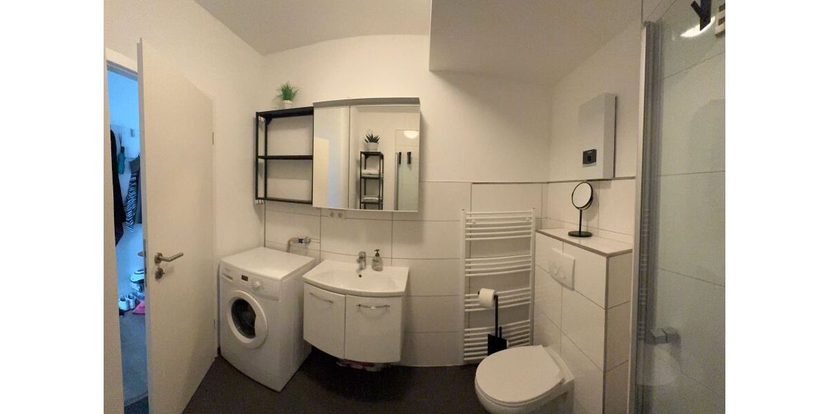 Provisionsfrei* Golzheim - Rheinnähe - ruhige Erdgeschoss-Wohnung voll saniert und möbliert 2 zimmer