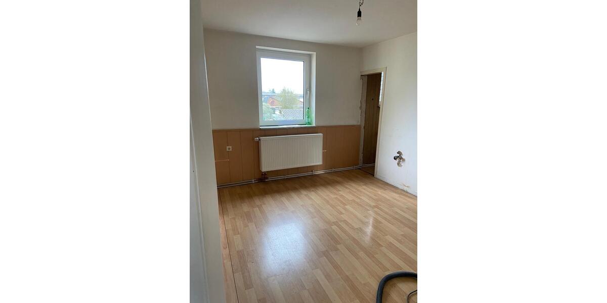 Etagenwohnung Leichlingen (Rheinland) - 2.5 Zimmer, 80 m&sup2;, 1.100&euro; | Angebot:26227628