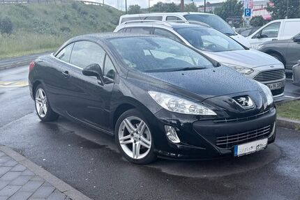 Peugeot 308 74.000 km 6.500 &euro; Köln 50676