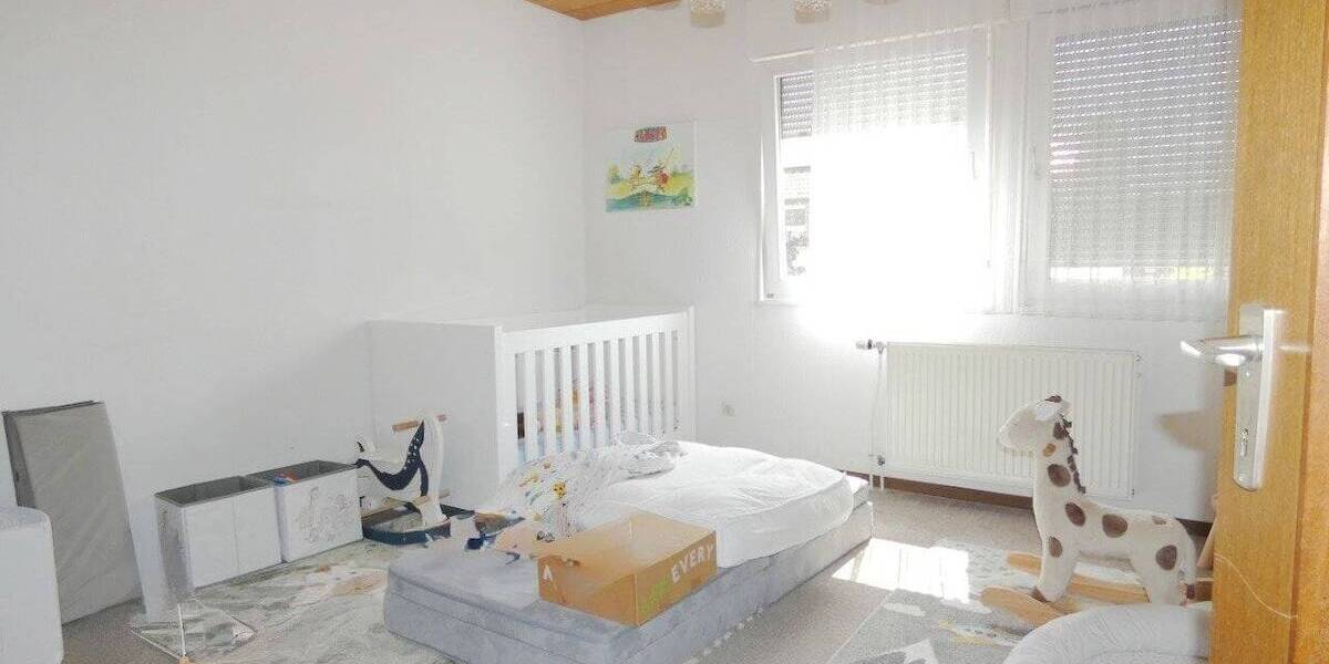 PROVISIONSFREI FÜR KÄUFER !!! - Geräumiges 2-Generationenhaus in ME - WEST !! 7 zimmer