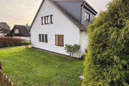 Haus zum Mieten in Solingen 1.600 € 140 m² 5 zimmer