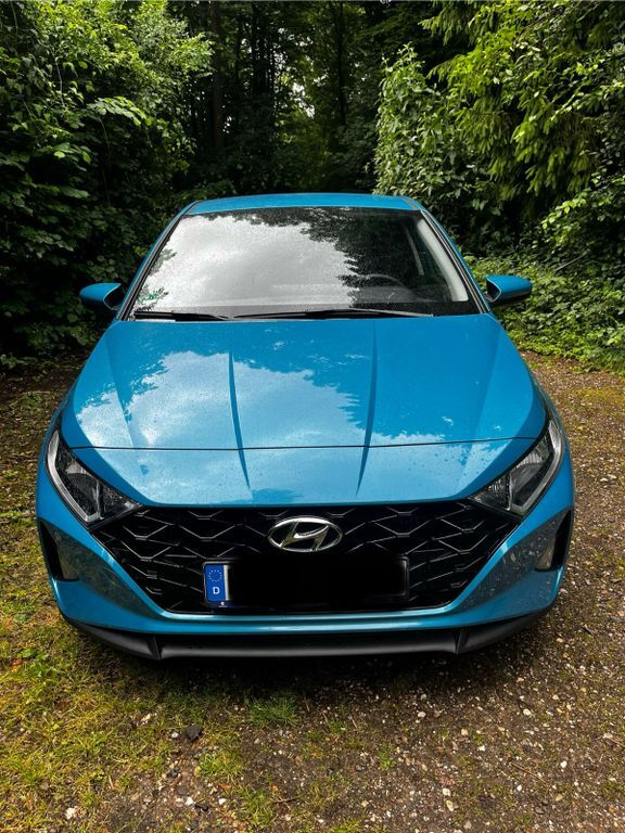 Hyundai i20 26.800 km 15.000 € Köln 50767