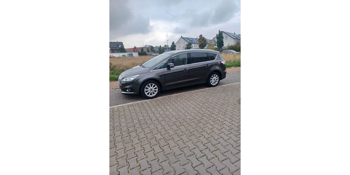 Ford S-Max 153.000 km 12.900 &euro; Langenfeld 40764