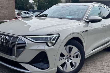 Audi e-tron 79.411 km 28.800 € Düsseldorf 40597