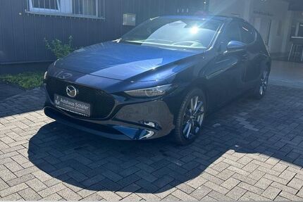 Mazda 3 18.218 km 23.985 &euro; Monheim 40789