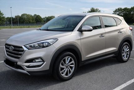 Hyundai TUCSON 83.000 km 13.990 &euro; Solingen 42697