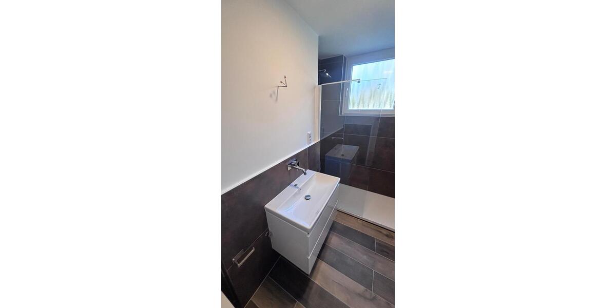 Etagenwohnung Erkrath - 3 Zimmer, 85 m&sup2;, 260.000&euro; | Angebot:27230022
