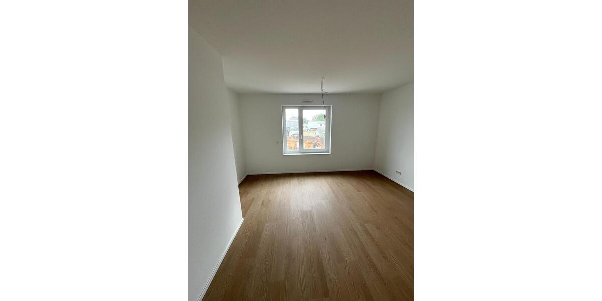 Etagenwohnung Neuss - 4 Zimmer, 94 m&sup2;, 1.363&euro; | Angebot:24470003
