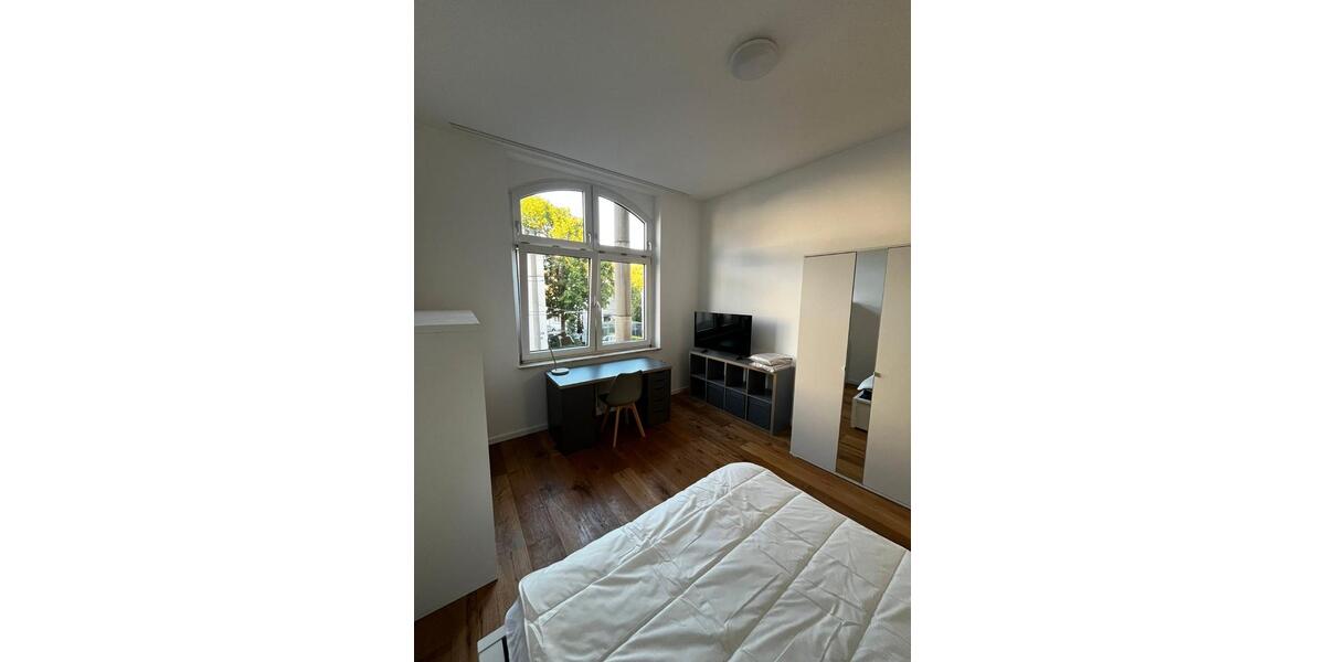 Etagenwohnung Köln Ehrenfeld - 1 Zimmer, 16 m&sup2;, 620&euro; | Angebot:26680360