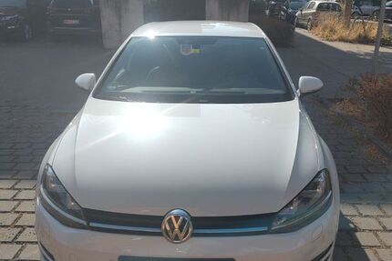 VW Golf 210.000 km 10.999 &euro; Köln 51107