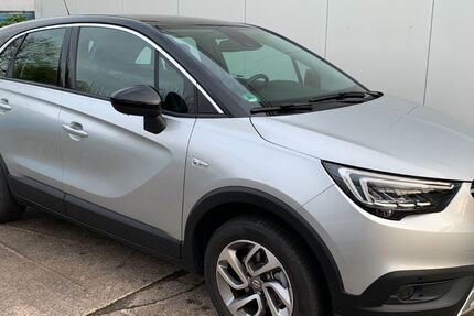 Opel Crossland (X) 1.512 km 15.295 € Köln 51107
