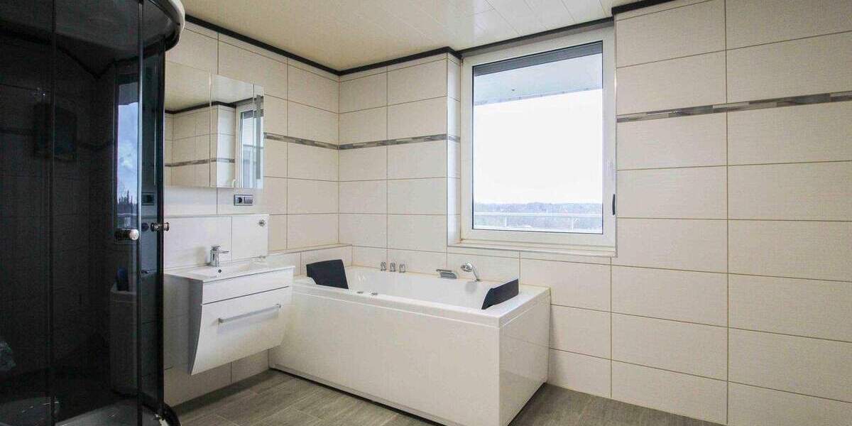 Etagenwohnung Neuss Erfttal - 2 Zimmer, 74 m&sup2;, 160.000&euro; | Angebot:24689342