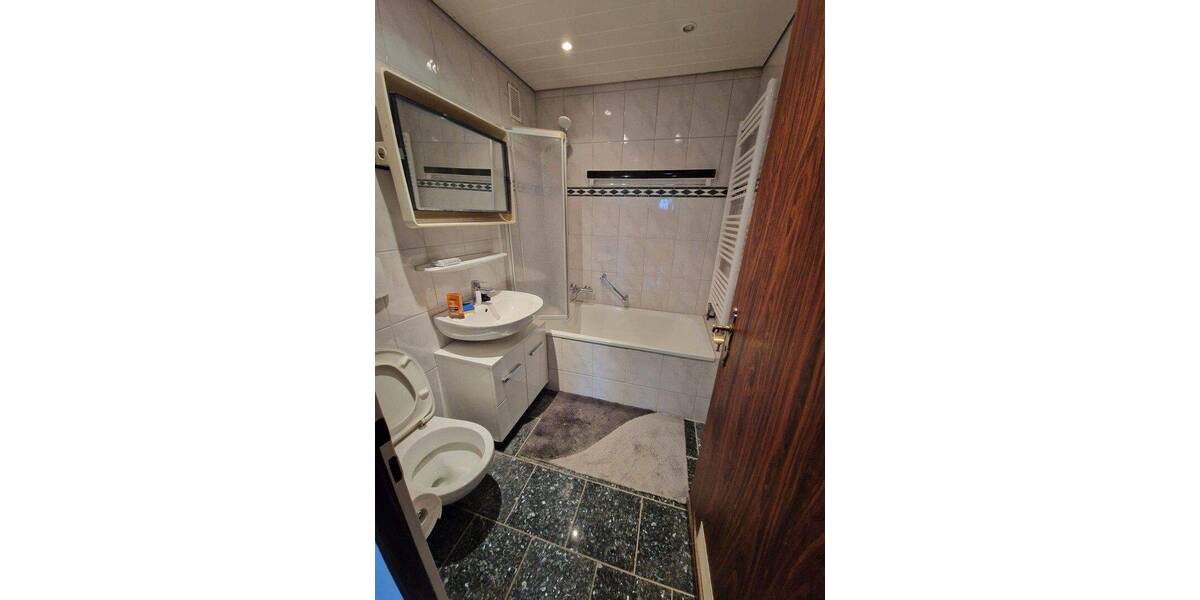 Etagenwohnung Monheim - 2 Zimmer, 63 m&sup2;, 850&euro; | Angebot:26926676