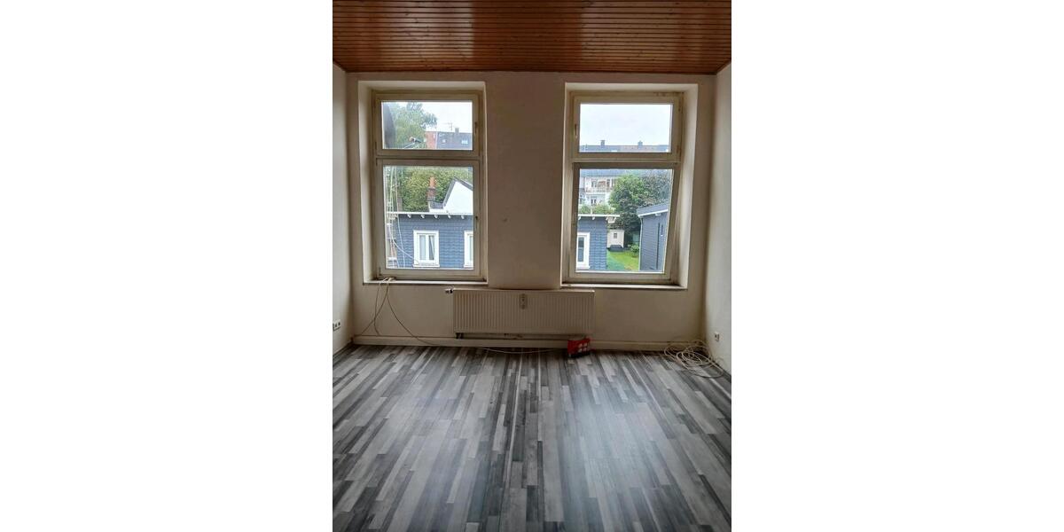 Etagenwohnung Wuppertal Gemarkung Langerfeld - 5 Zimmer, 100 m&sup2;, 1.200&euro; | Angebot:25749494