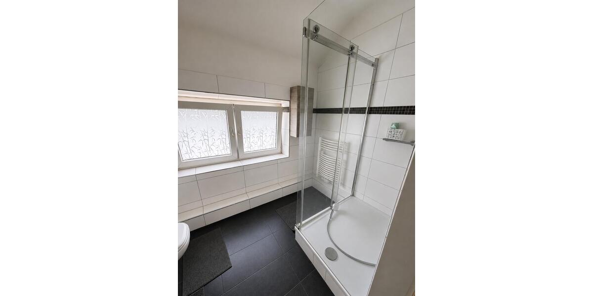 Dachgeschoßwohnung Velbert - 2 Zimmer, 80 m&sup2;, 99.000&euro; | Angebot:27298939