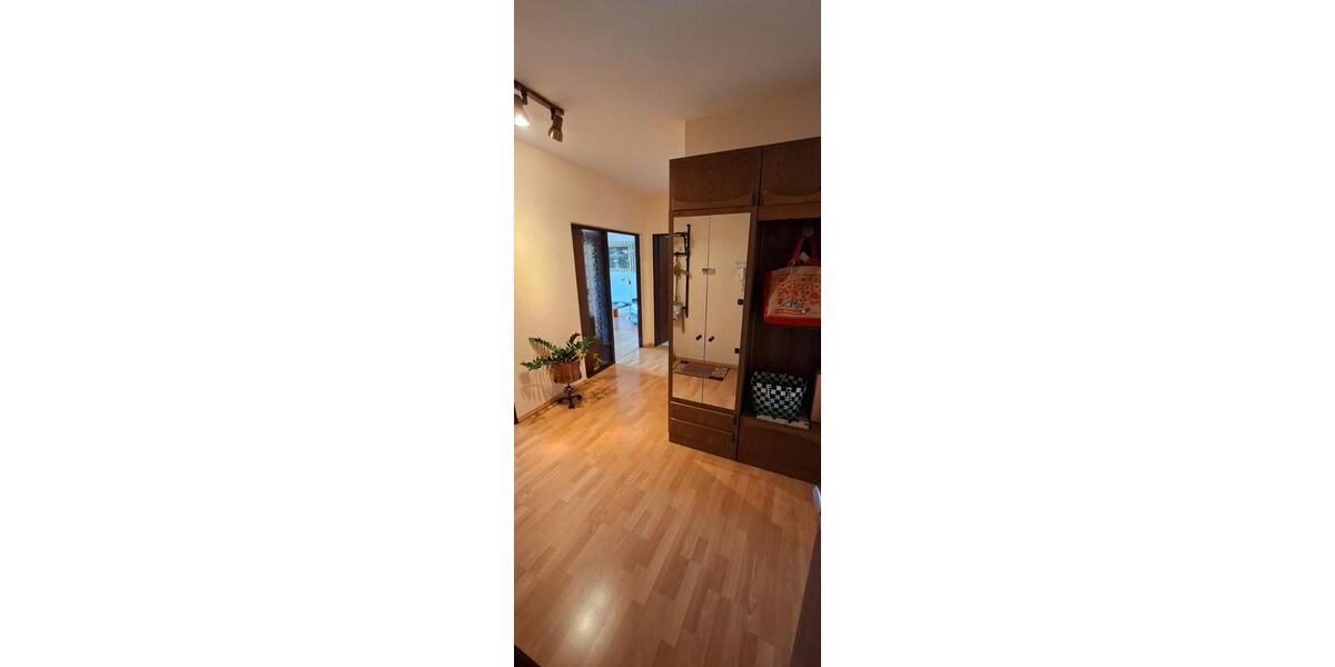 Hochparterre Solingen - 3 Zimmer, 102 m&sup2;, 234.000&euro; | Angebot:26765873
