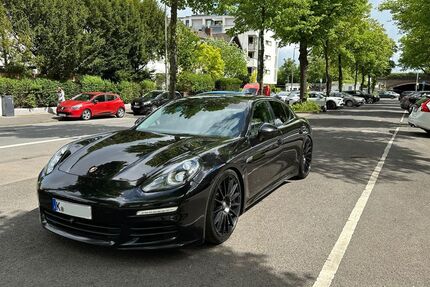 Porsche Panamera 199.652 km 30.879 &euro; Köln 50676